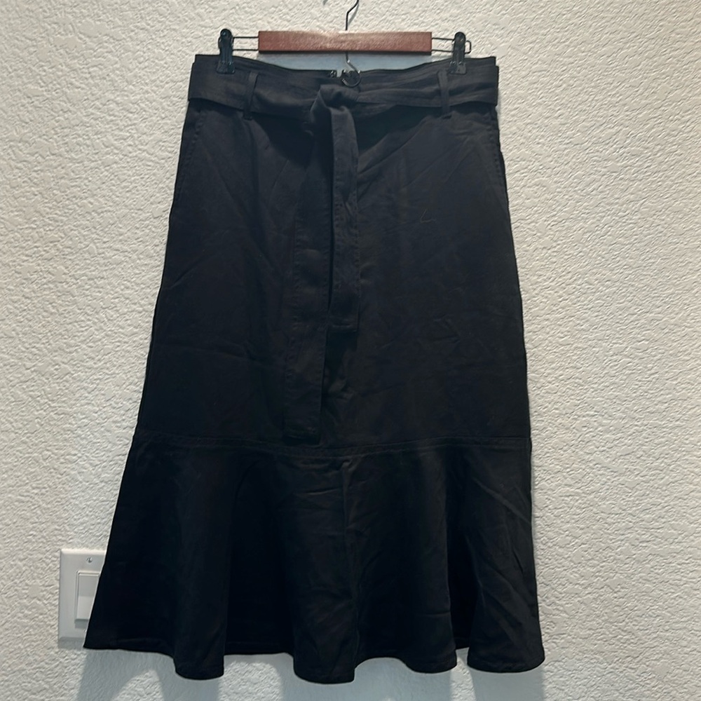 Ann Taylor black skirt